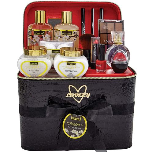 makeup gift hamper|luxury beauty hampers for women.